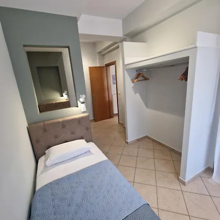 Chatzis Apartment *