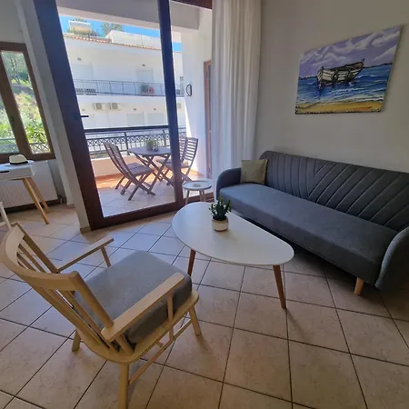 Chatzis Apartman Limenária